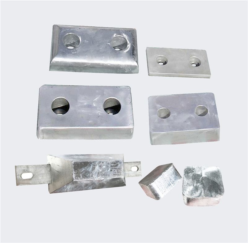 铸铝件阳极氧化染色后出现白色斑点如何解决？